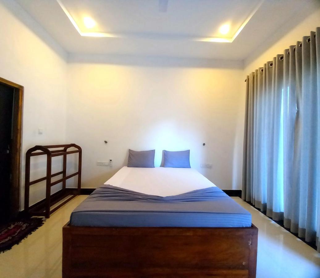 Hotel Krish كالكوداه المظهر الخارجي الصورة