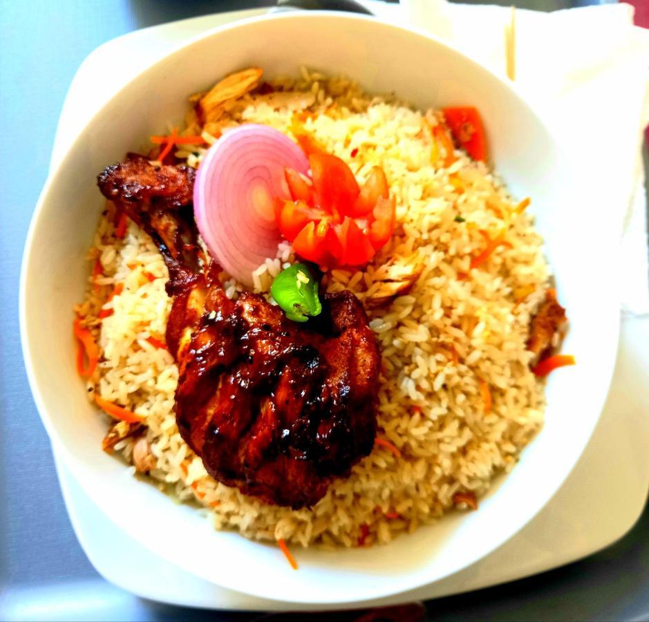 Hotel Krish كالكوداه المظهر الخارجي الصورة